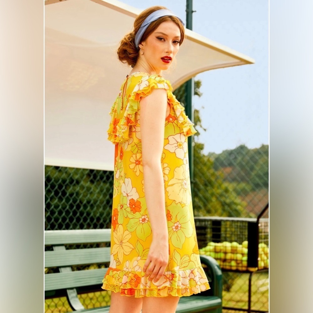 NWT MODCLOTH That Tropical 'Frilling' Mesh Mini Dress
Size M - Picture 2 of 7